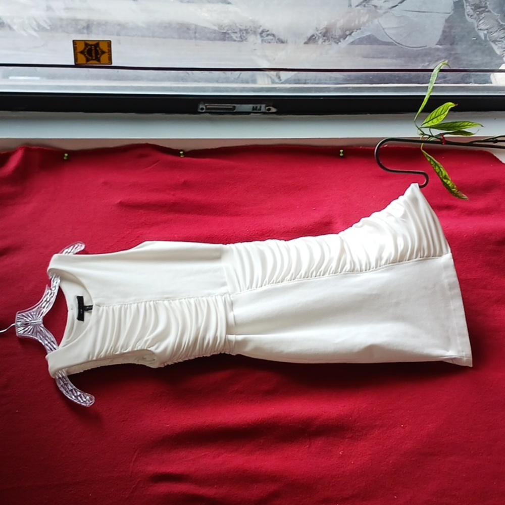 Beautiful  ACBG MAXAZRIA RUCHED DRAPED MINI DRESS BODY COM VERY NICE AND SEXY.